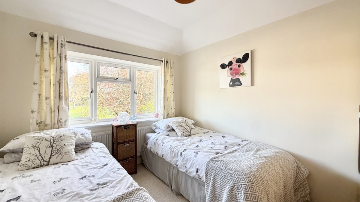 Bellefield Crescent, Trowbridge