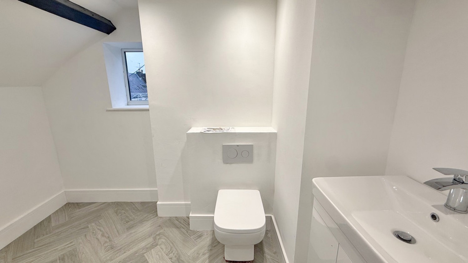 2 bedroom House for Sale Silver Street, Warminster