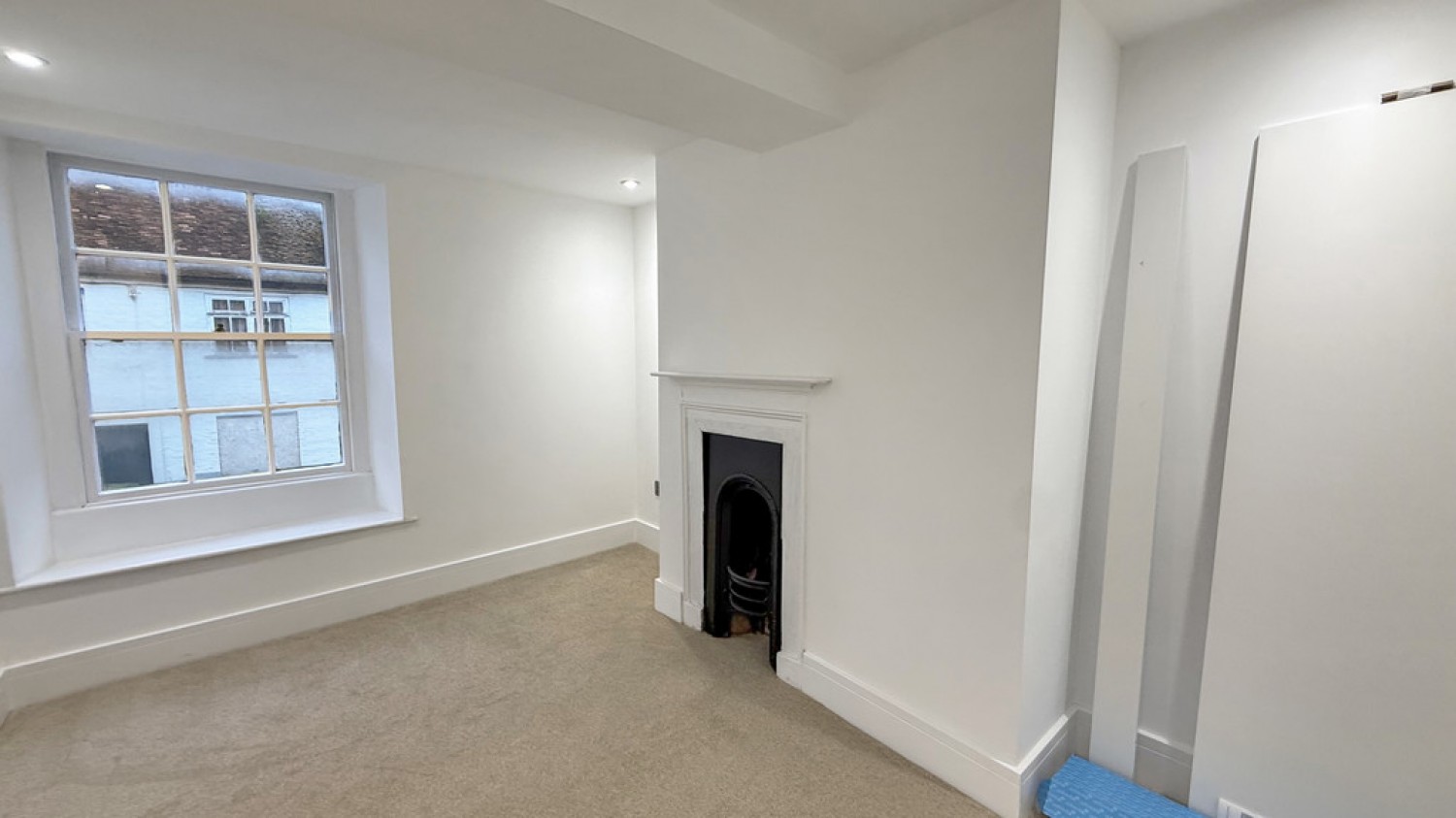 3 bedroom House for Sale Silver Street, Warminster