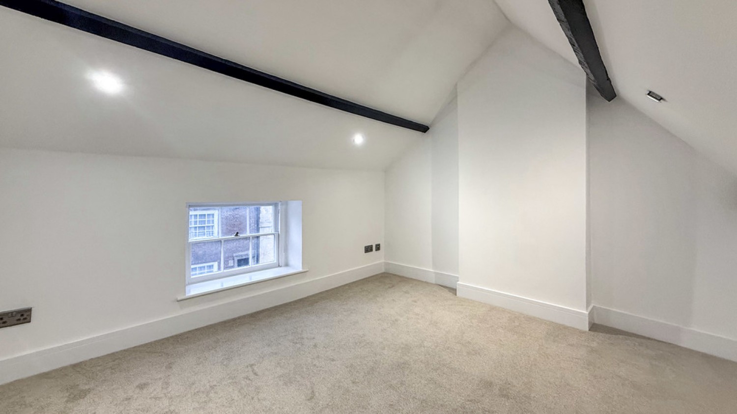 3 bedroom House for Sale Silver Street, Warminster