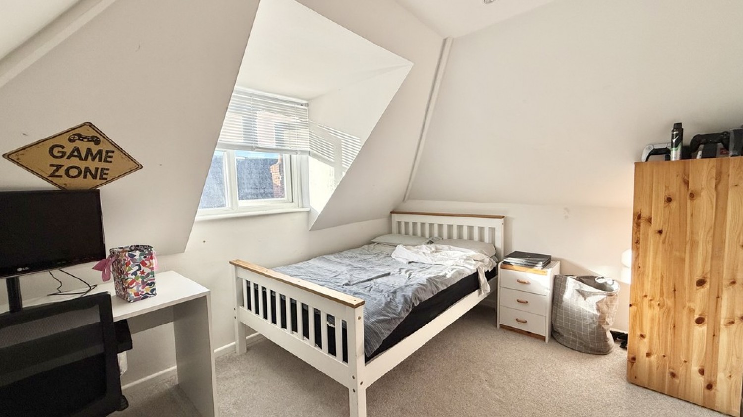 4 bedroom House for Sale The Butts, Westbury