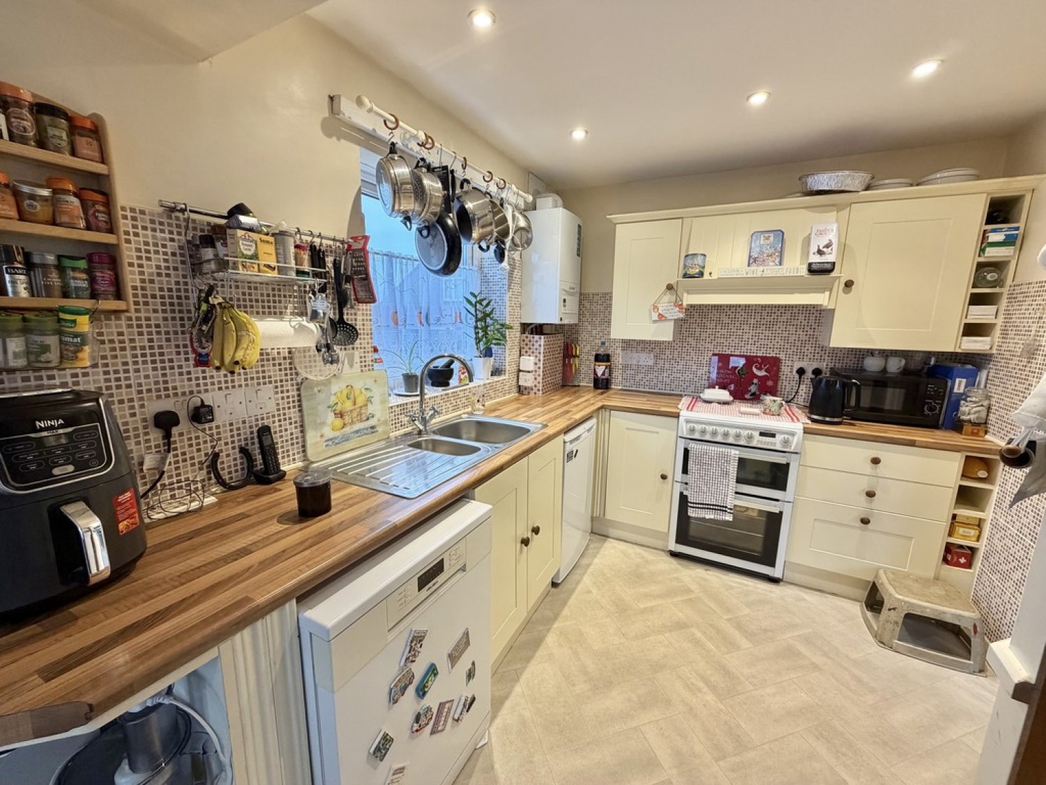 4 bedroom Bungalow for Sale Maddocks Hill , Warminster