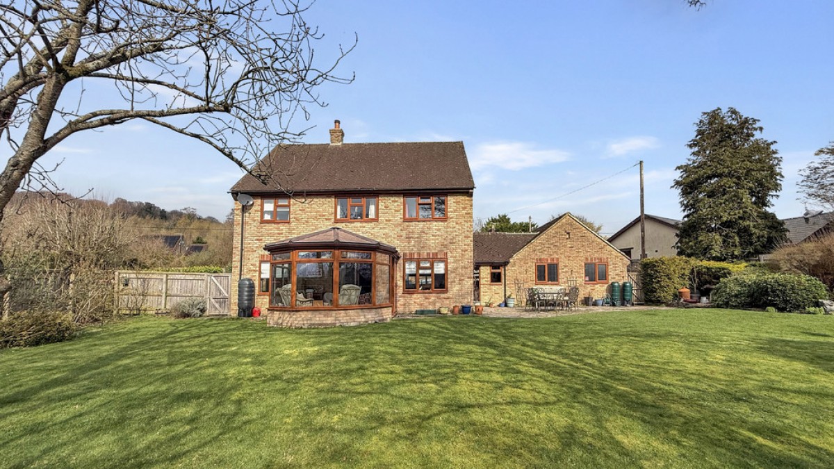 Cotley Place, Heytesbury