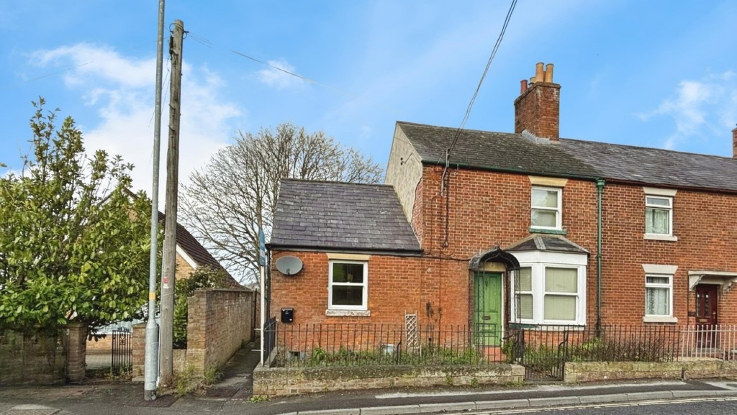 1 bedroom House for Letting Bratton Road