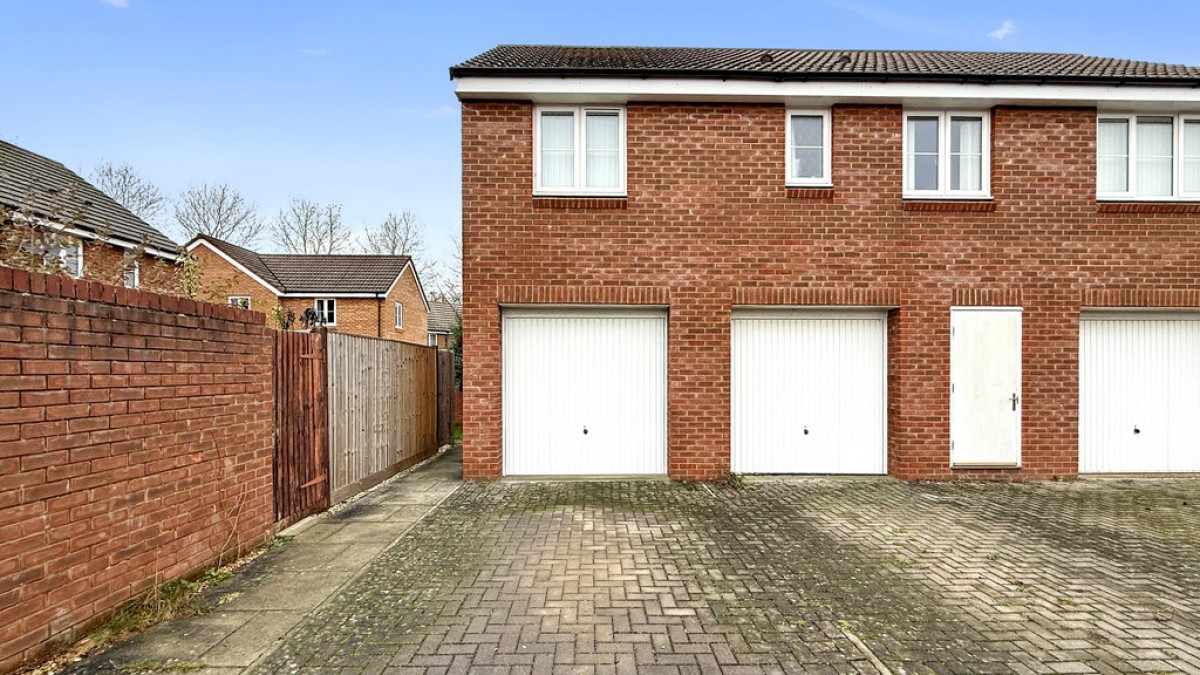 Sandalwood Road, Westbury