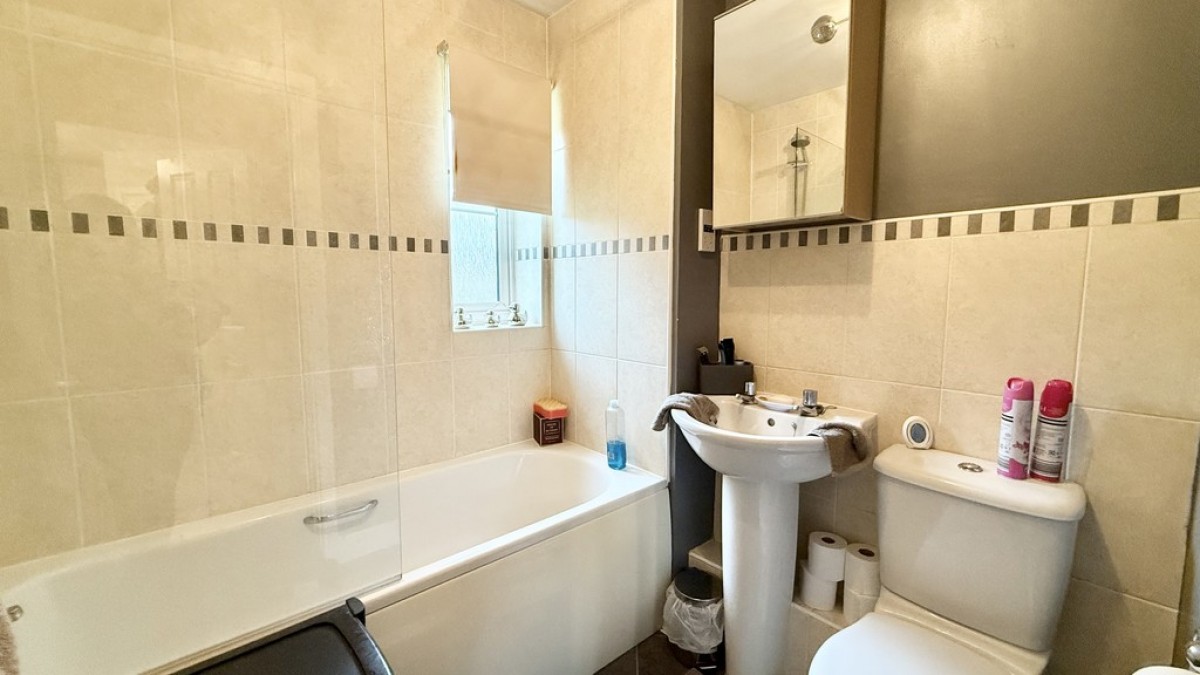 Sandalwood Road, Westbury