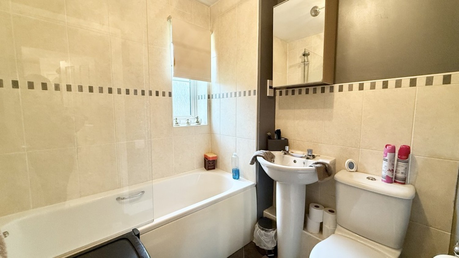 2 bedroom House in Sandalwood Road, Westbury