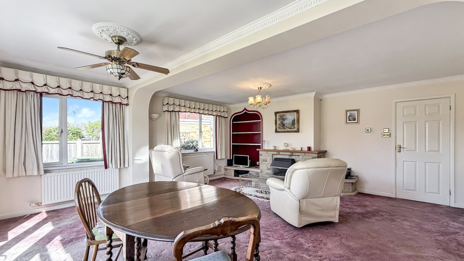 3 bedroom Bungalow for Sale Highbury Park, Warminster