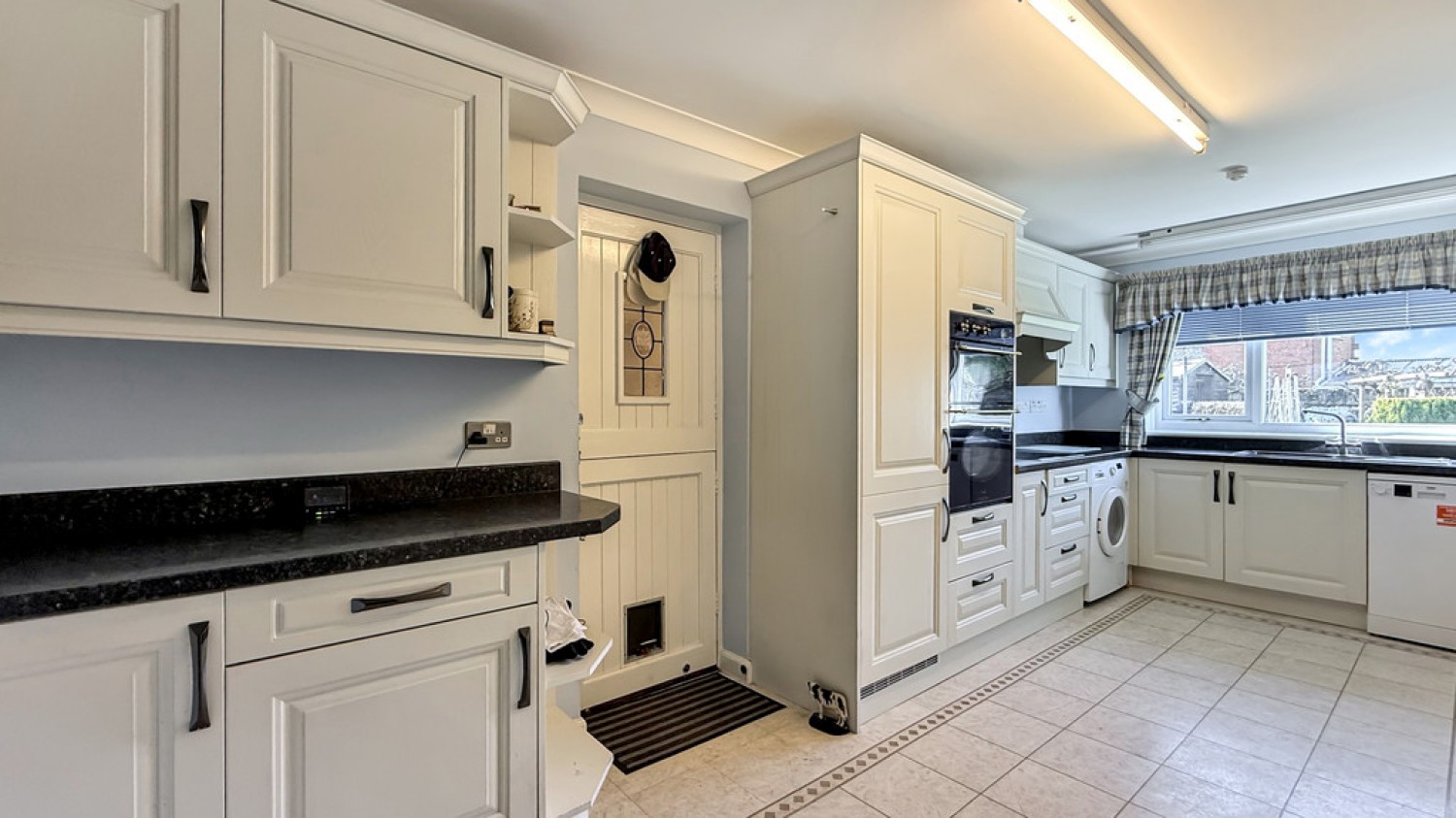 3 bedroom Bungalow for Sale Highbury Park, Warminster