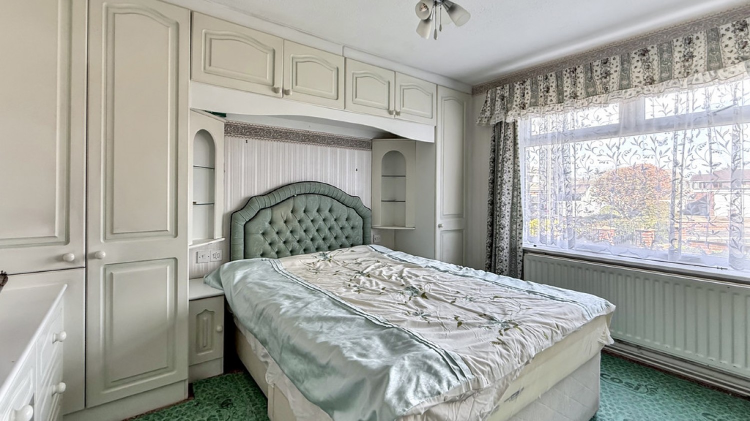 3 bedroom Bungalow for Sale Highbury Park, Warminster