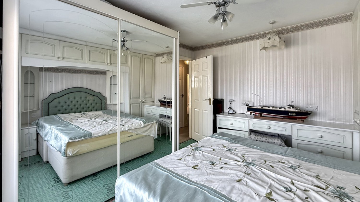 3 bedroom Bungalow for Sale Highbury Park, Warminster