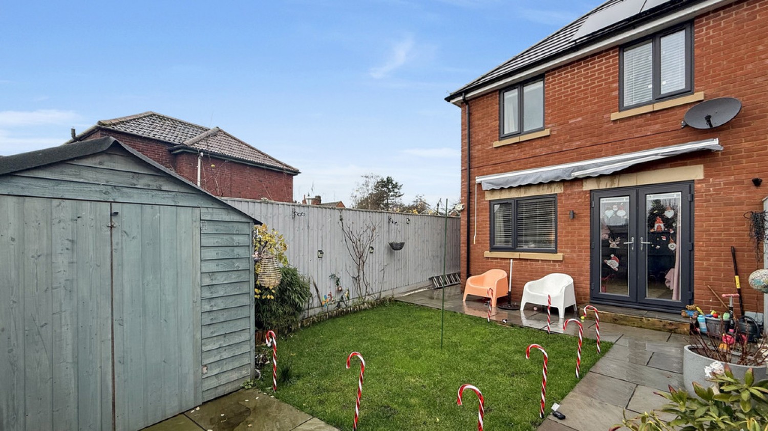 3 bedroom House in Chantry Court, Southwick