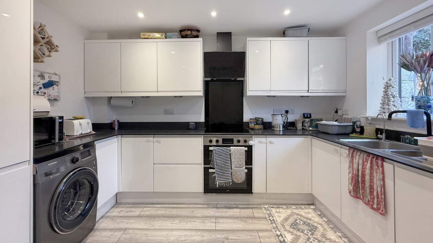 3 bedroom House in Chantry Court, Southwick