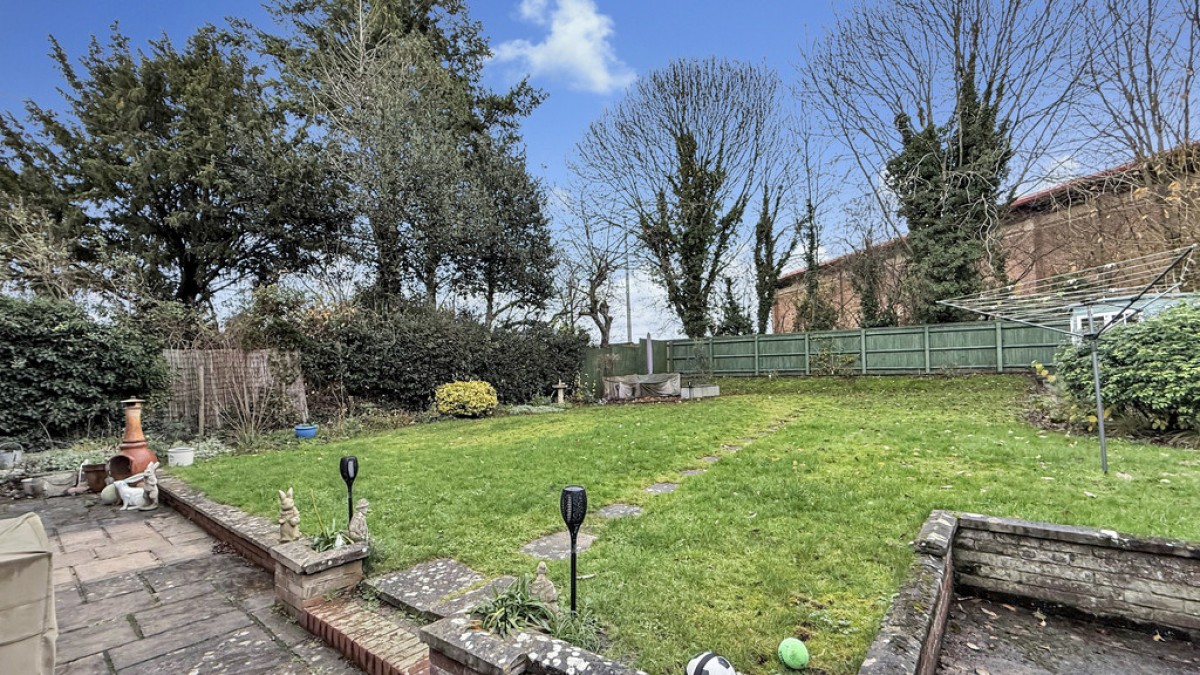 Leighton Green, Westbury