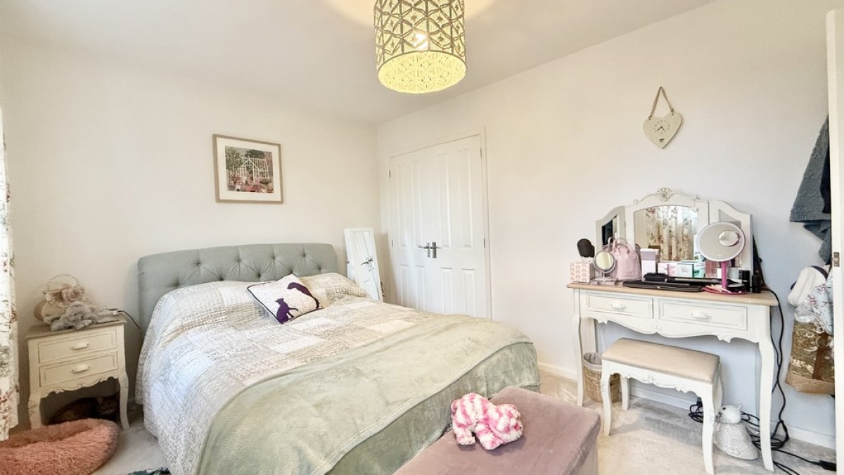 Leighton Green, Westbury