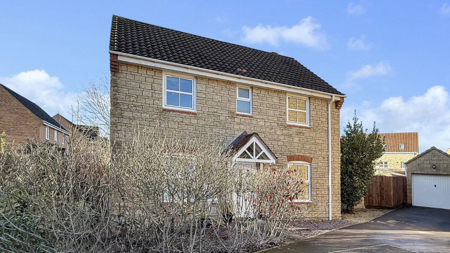 3 bedroom House in Exmoor Road, Westbury