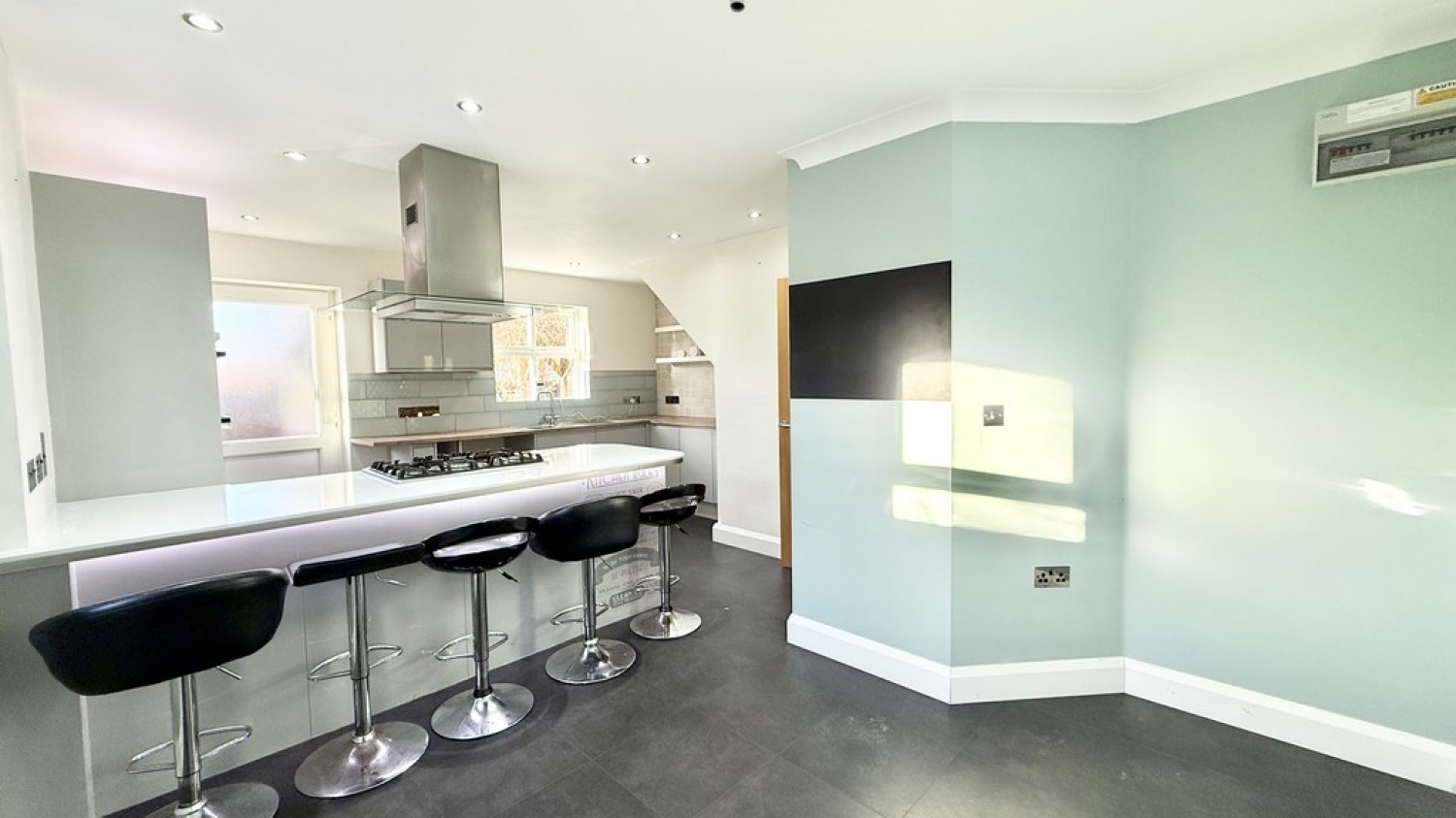 3 bedroom House in Exmoor Road, Westbury