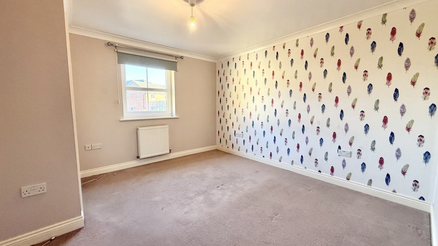 3 bedroom House in Exmoor Road, Westbury