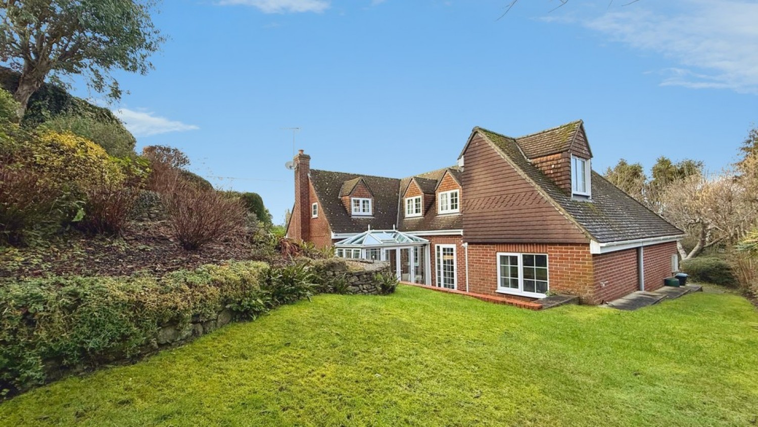 3 bedroom House in Lower Road, Bratton