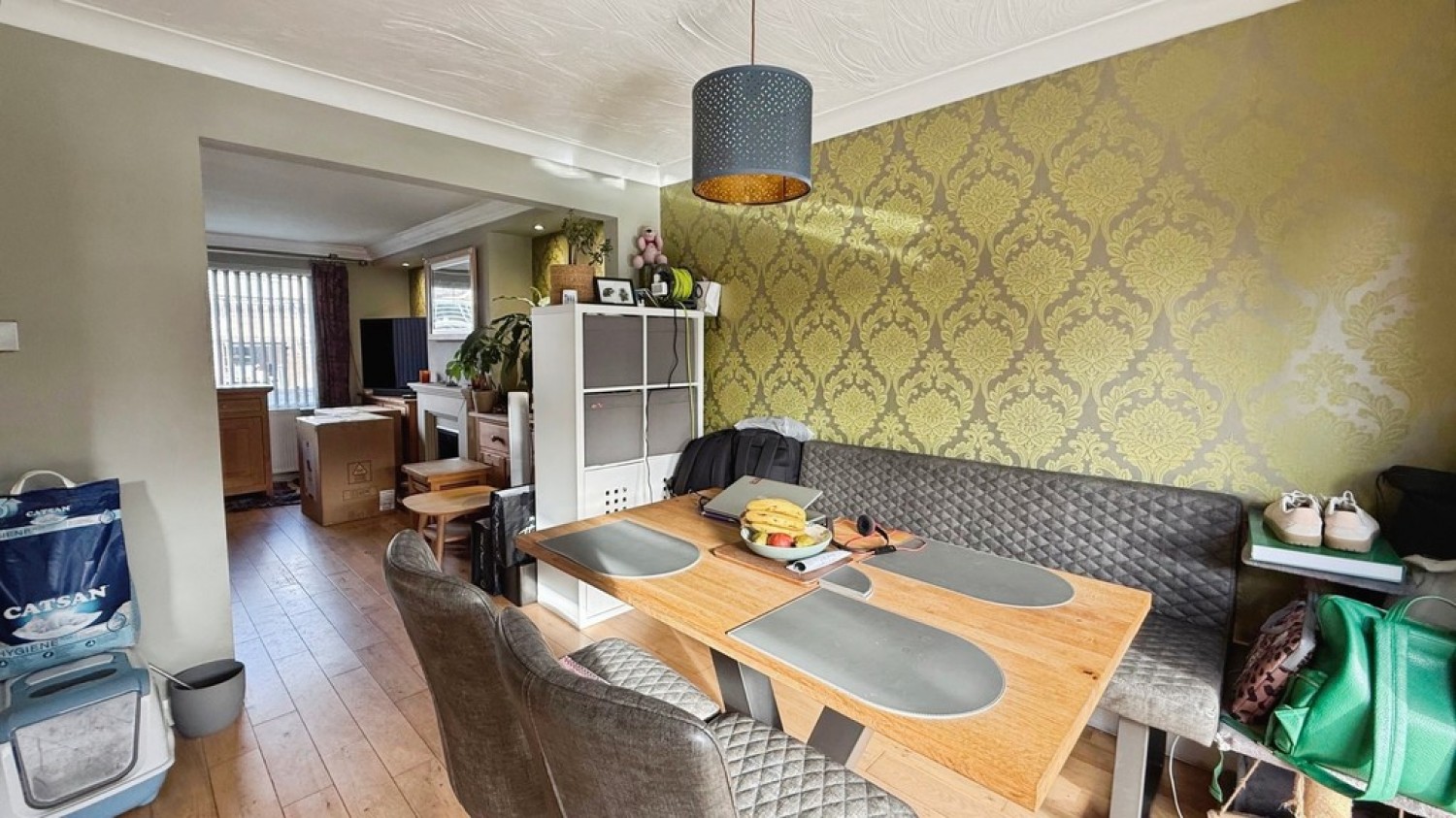 3 bedroom House in Queens Gardens, Trowbridge