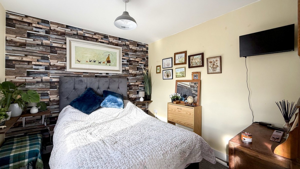 Swallows Rise, Westbury