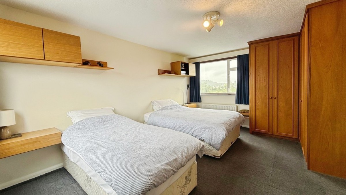 Damask Way, Warminster