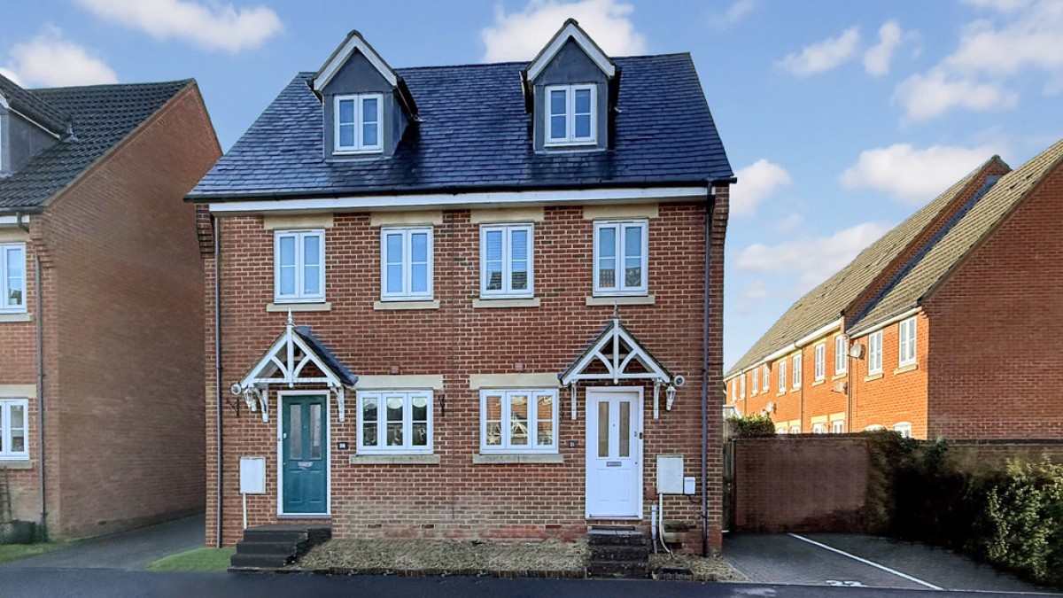 Chestnut Tree Gardens, Warminster