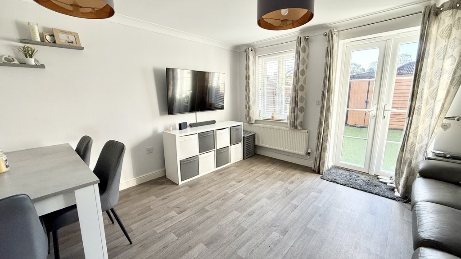 Chestnut Tree Gardens, Warminster