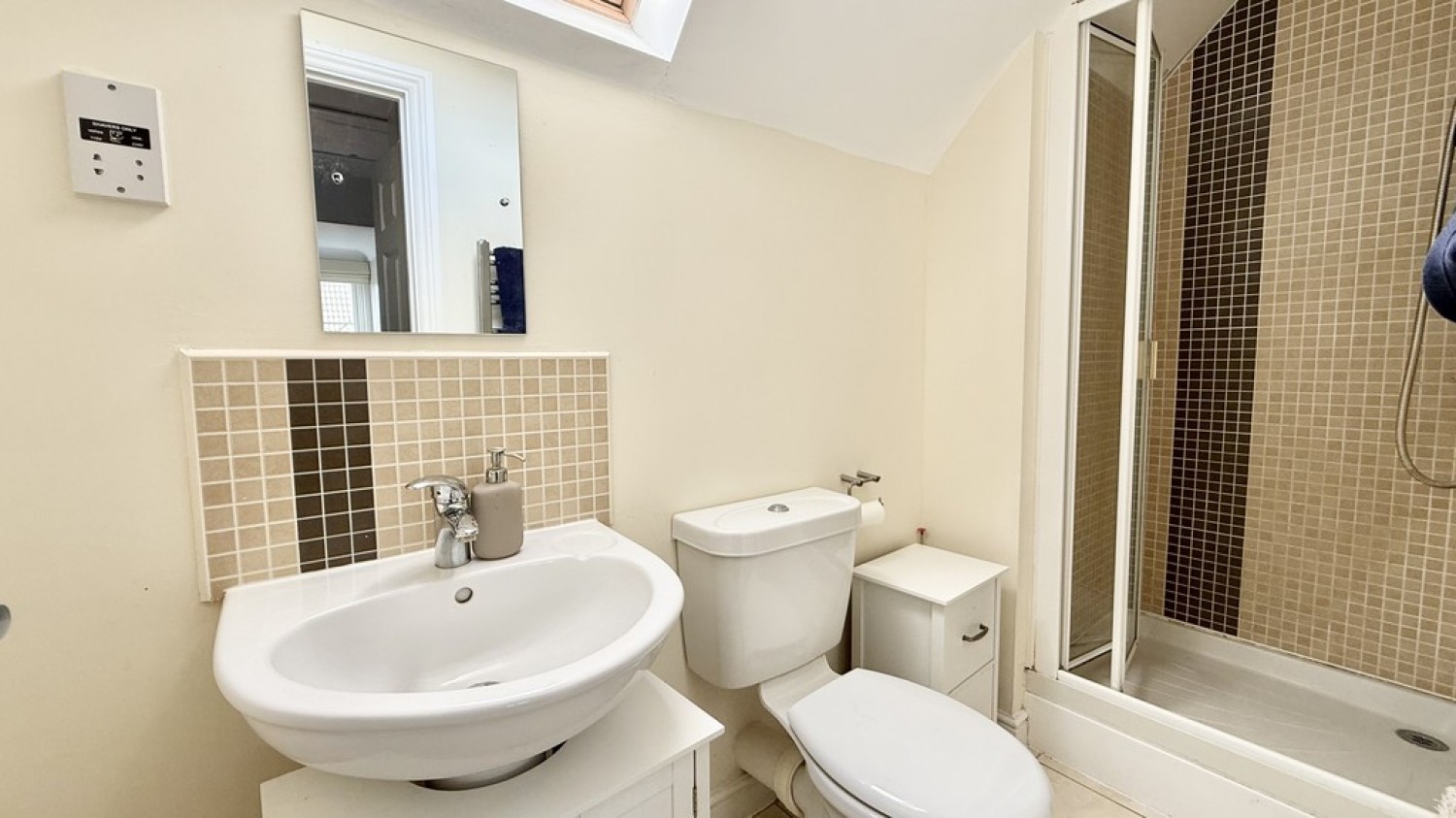 Chestnut Tree Gardens, Warminster