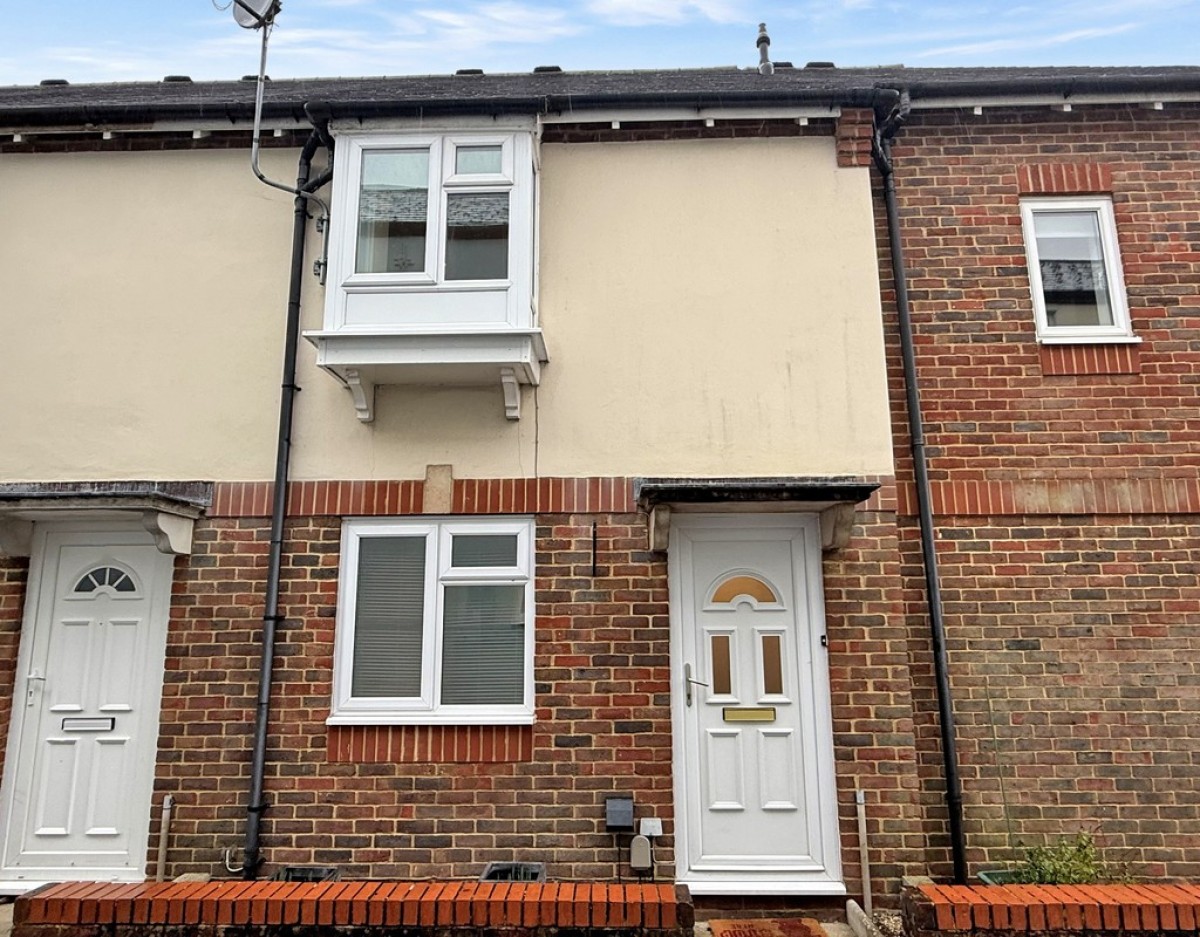 North Row, Warminster