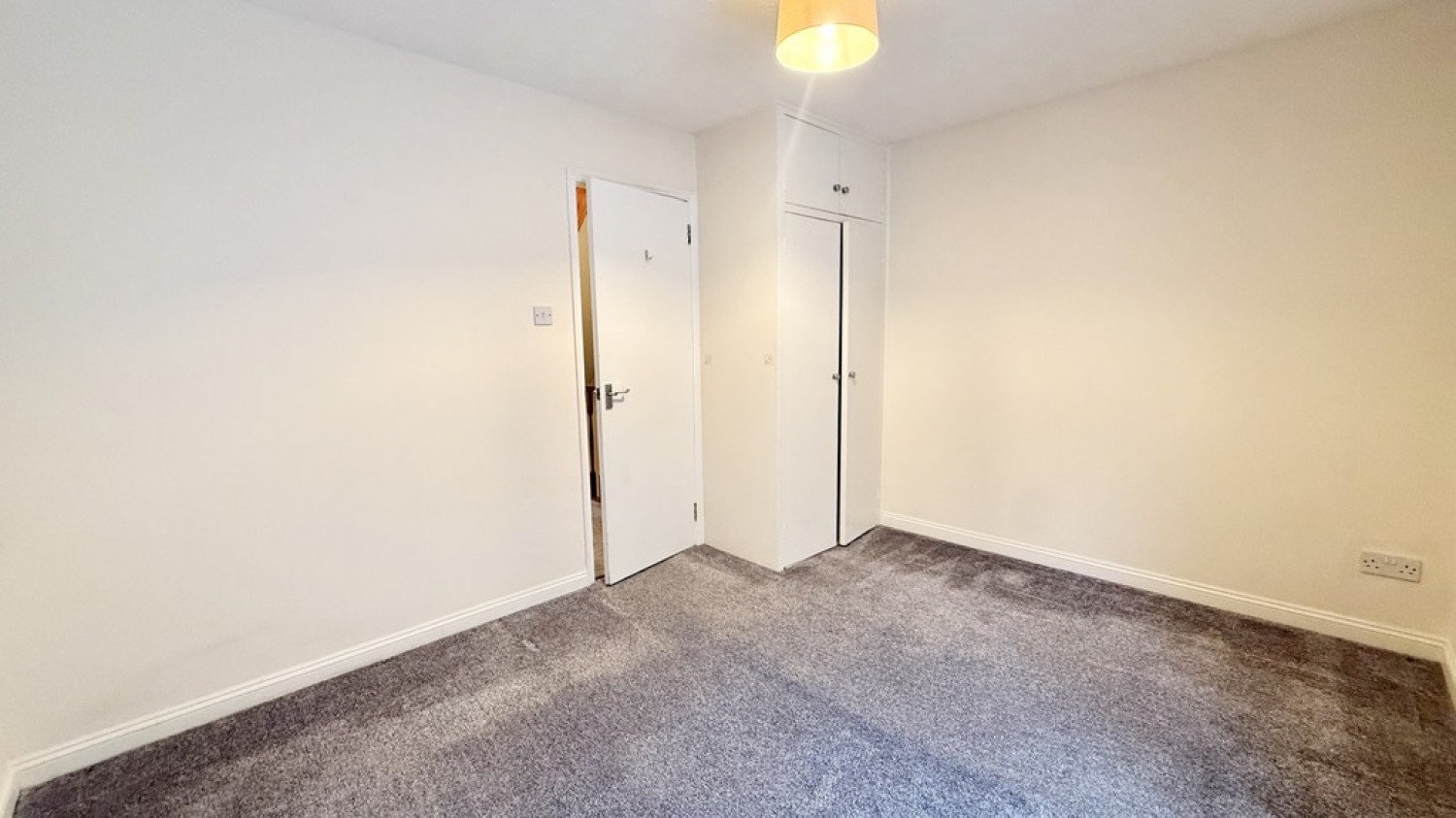 North Row, Warminster