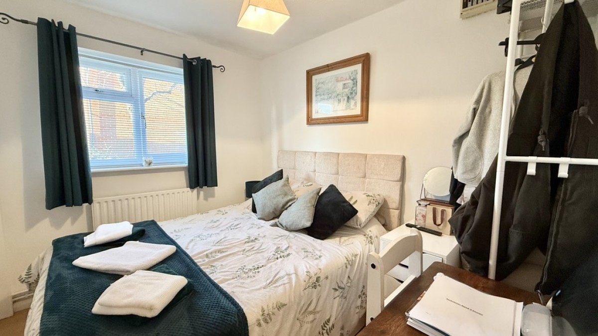 Station Road, Westbury