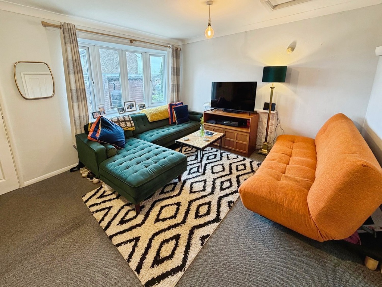 1 bedroom Bungalow in Clay Close, Dilton Marsh