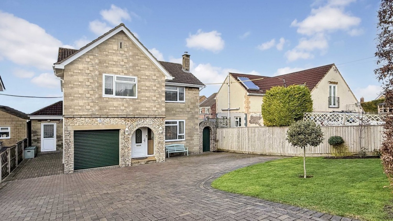 4 bedroom House for Sale The Butts, Westbury