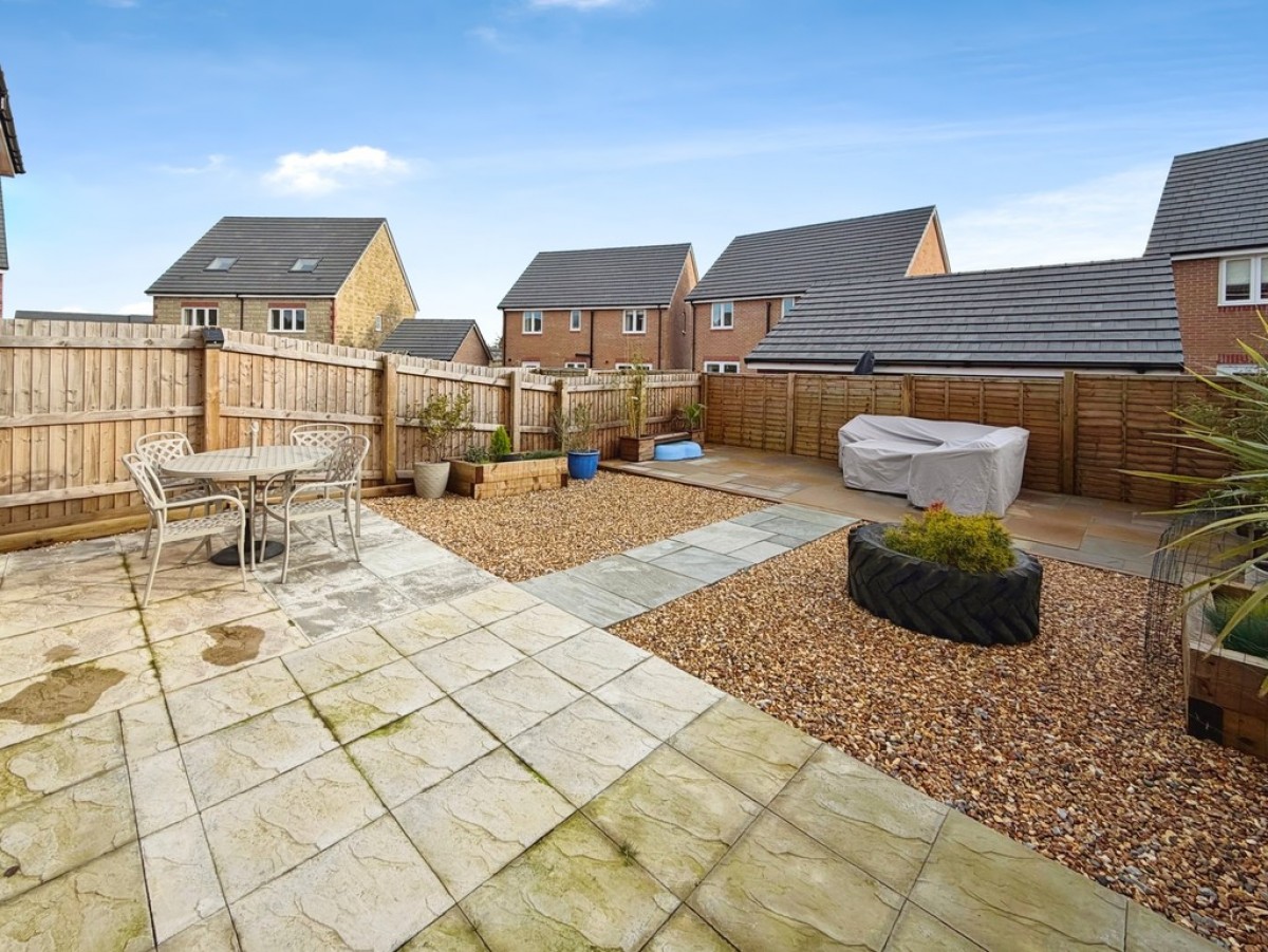 Sirius Close, Warminster