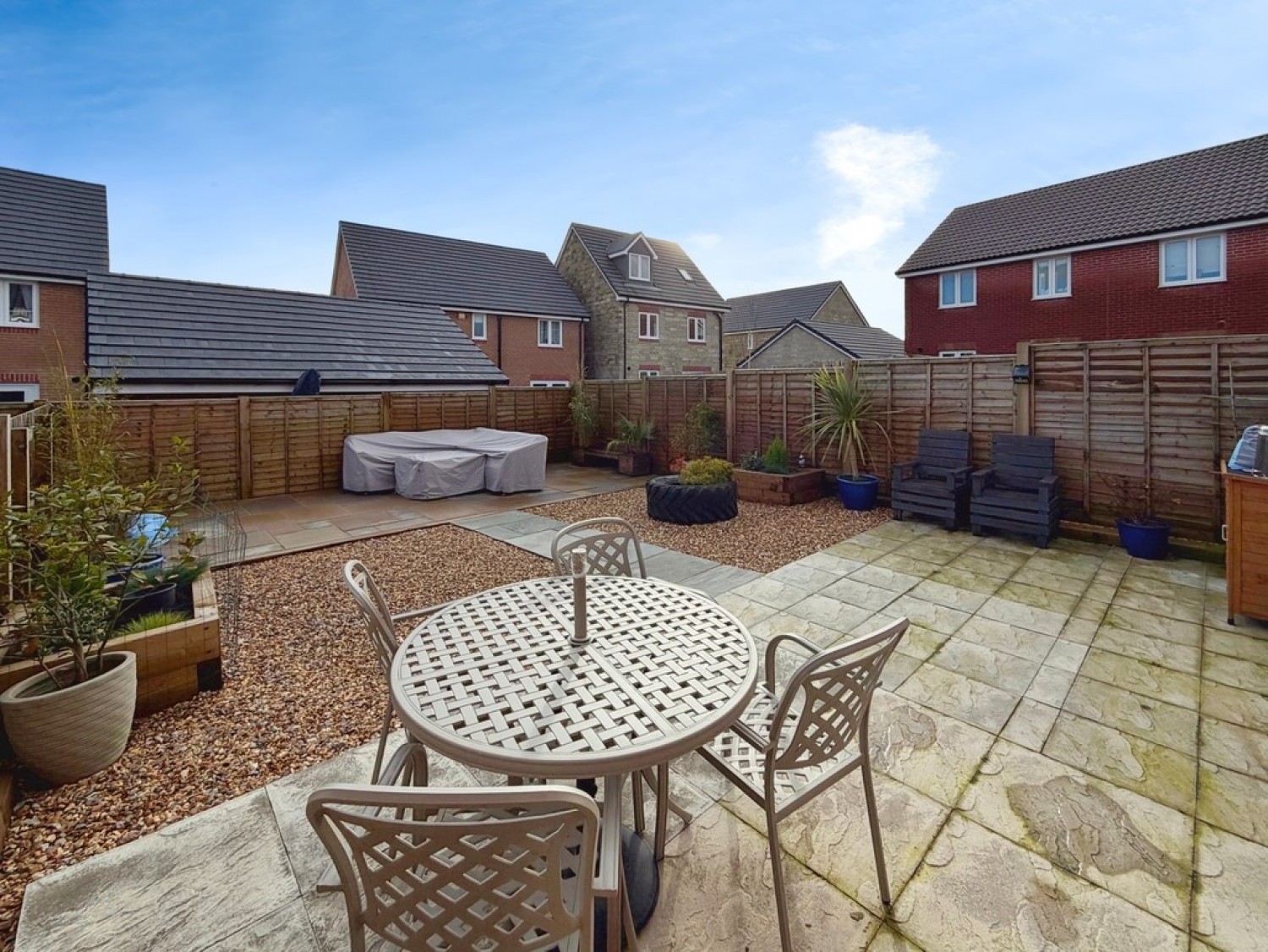 2 bedroom House in Sirius Close, Warminster