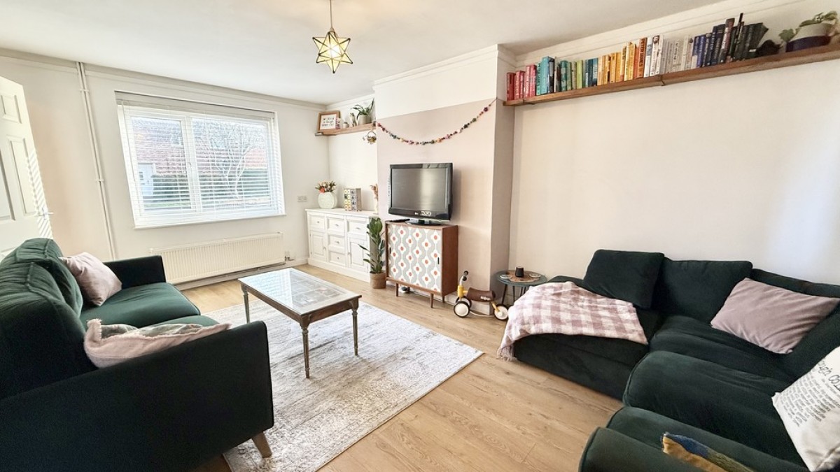 Sycamore Grove, Westbury