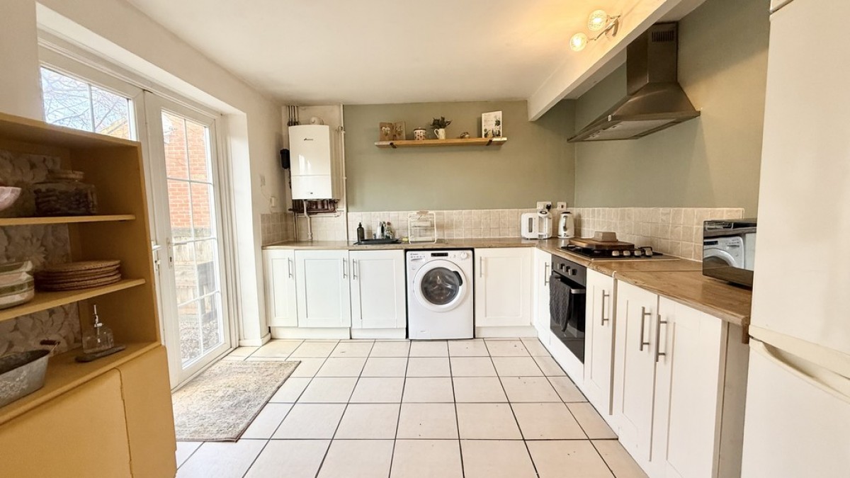 Sycamore Grove, Westbury