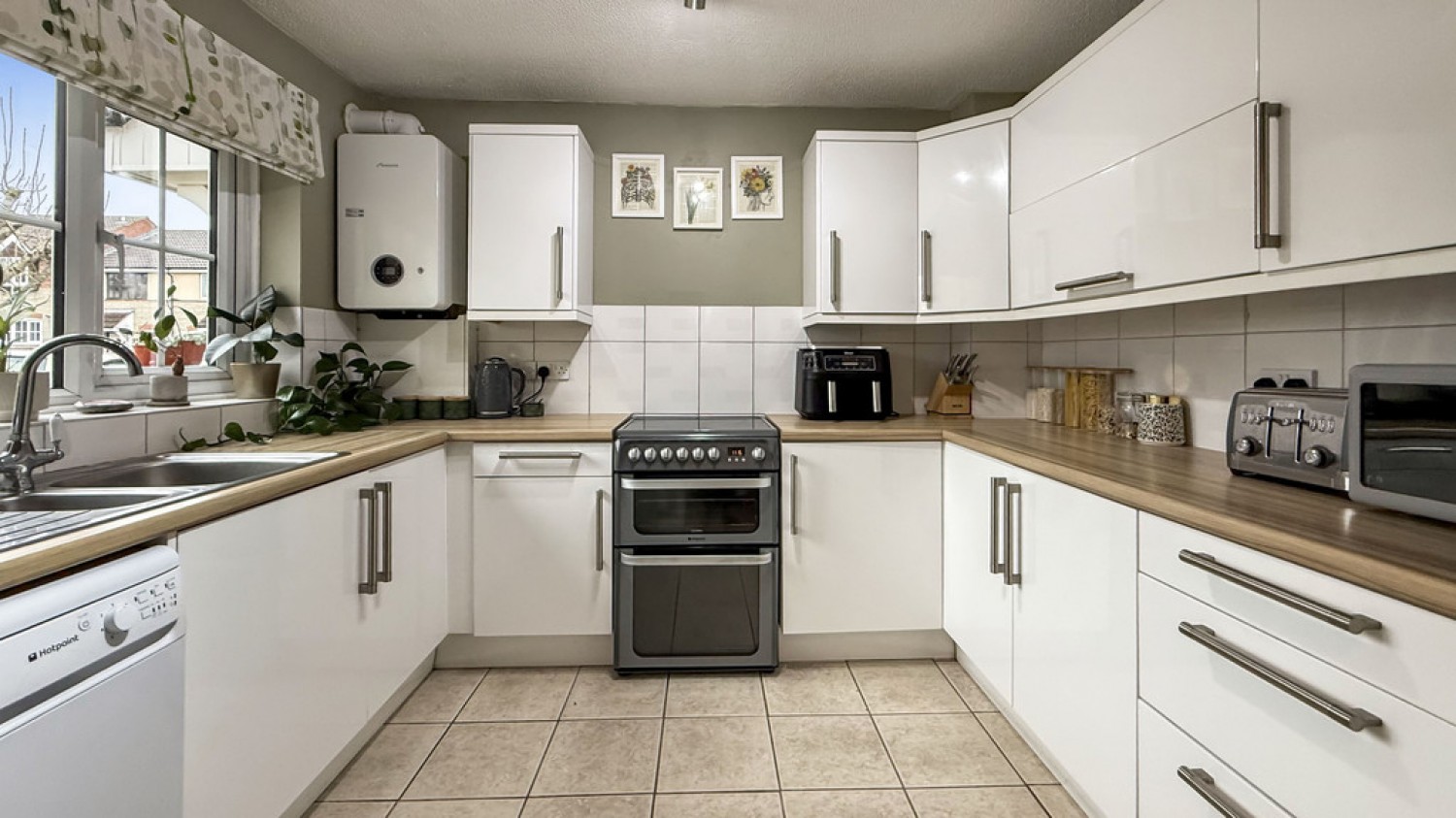 Wedmore Close, Frome