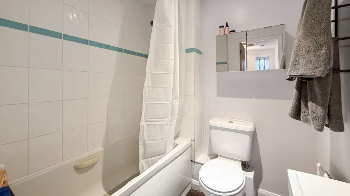 Wedmore Close, Frome