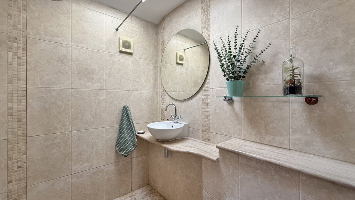 Bratton Road, Westbury