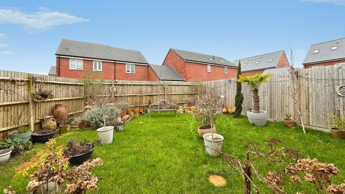 Flint Crescent, Westbury