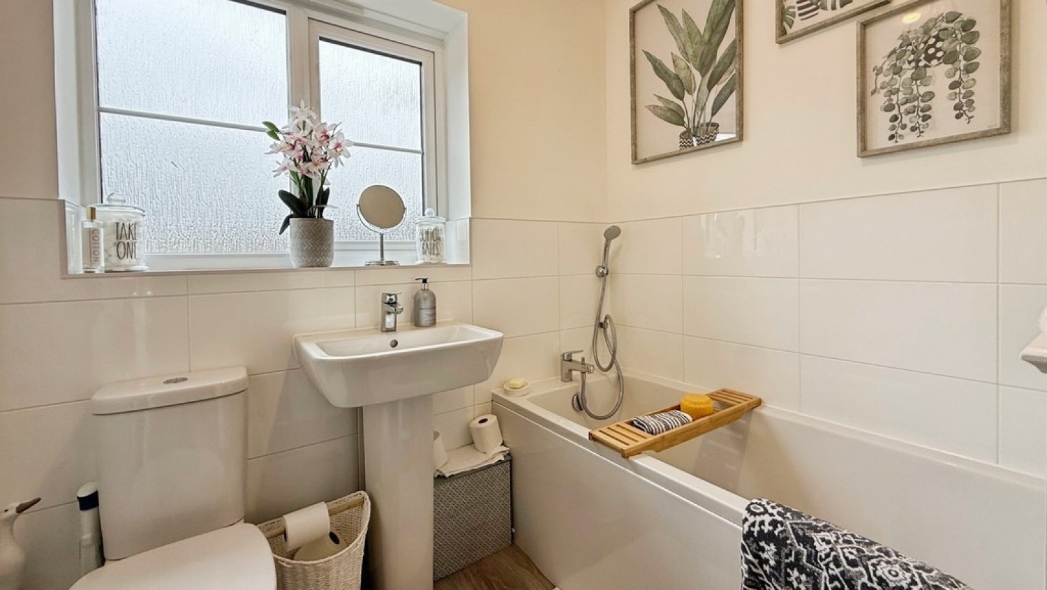 4 bedroom House for Sale Flint Crescent, Westbury