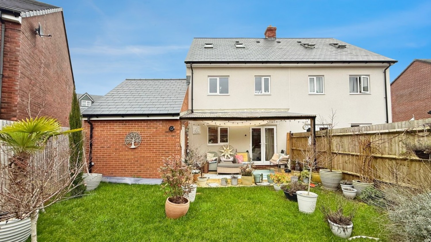 4 bedroom House for Sale Flint Crescent, Westbury