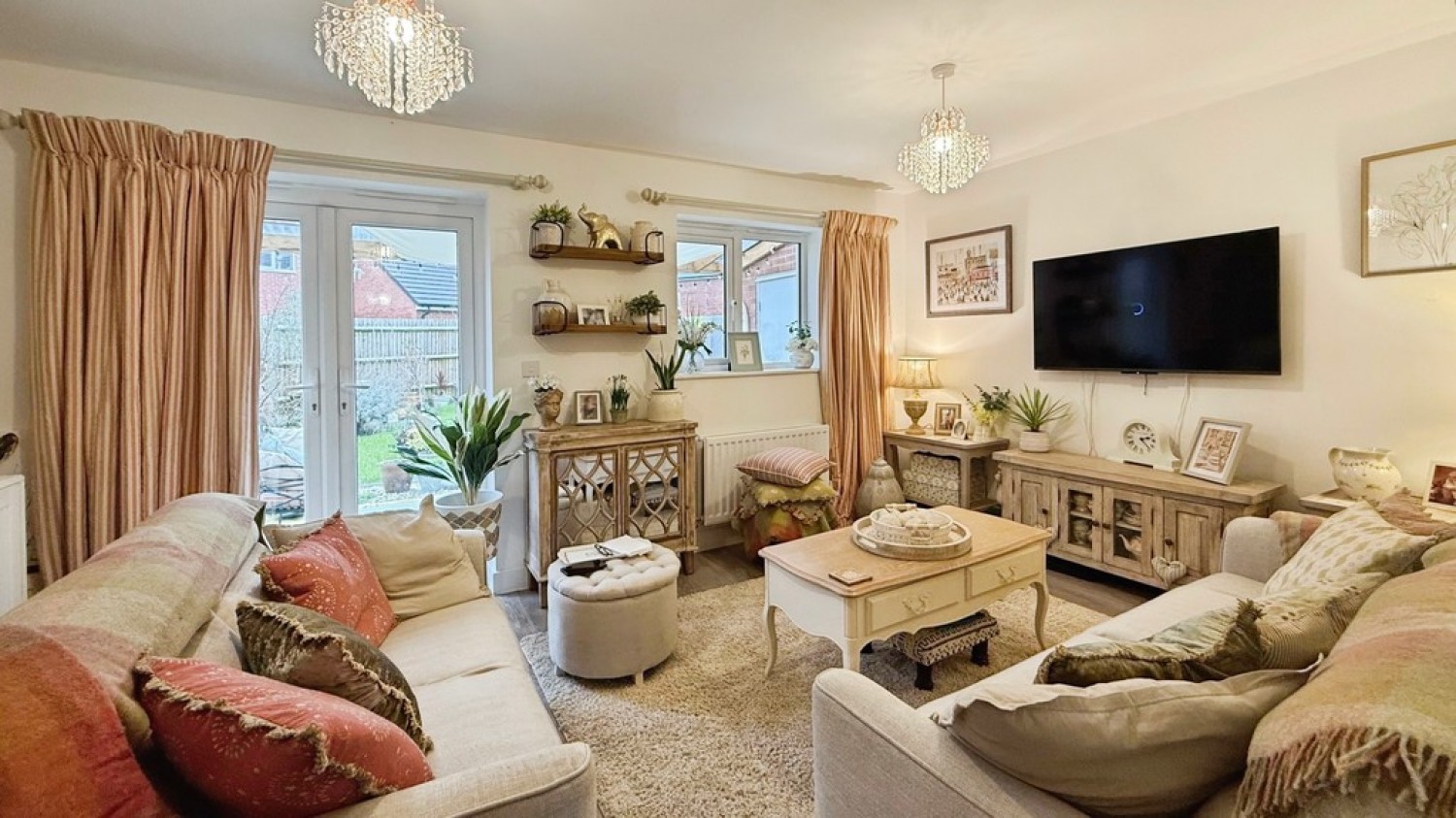 4 bedroom House for Sale Flint Crescent, Westbury