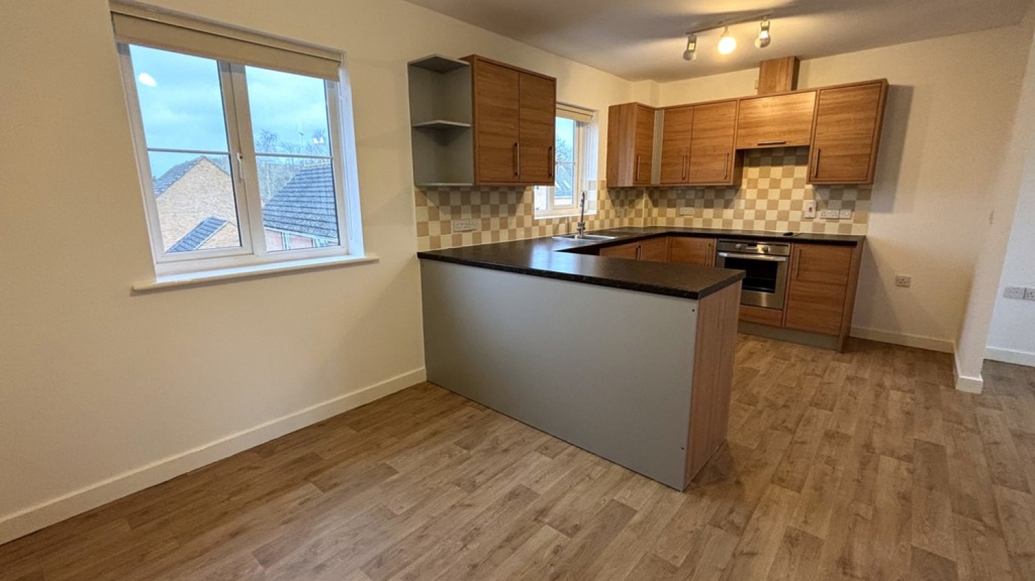 2 bedroom Flat for Letting Tarpan Walk, Westbury