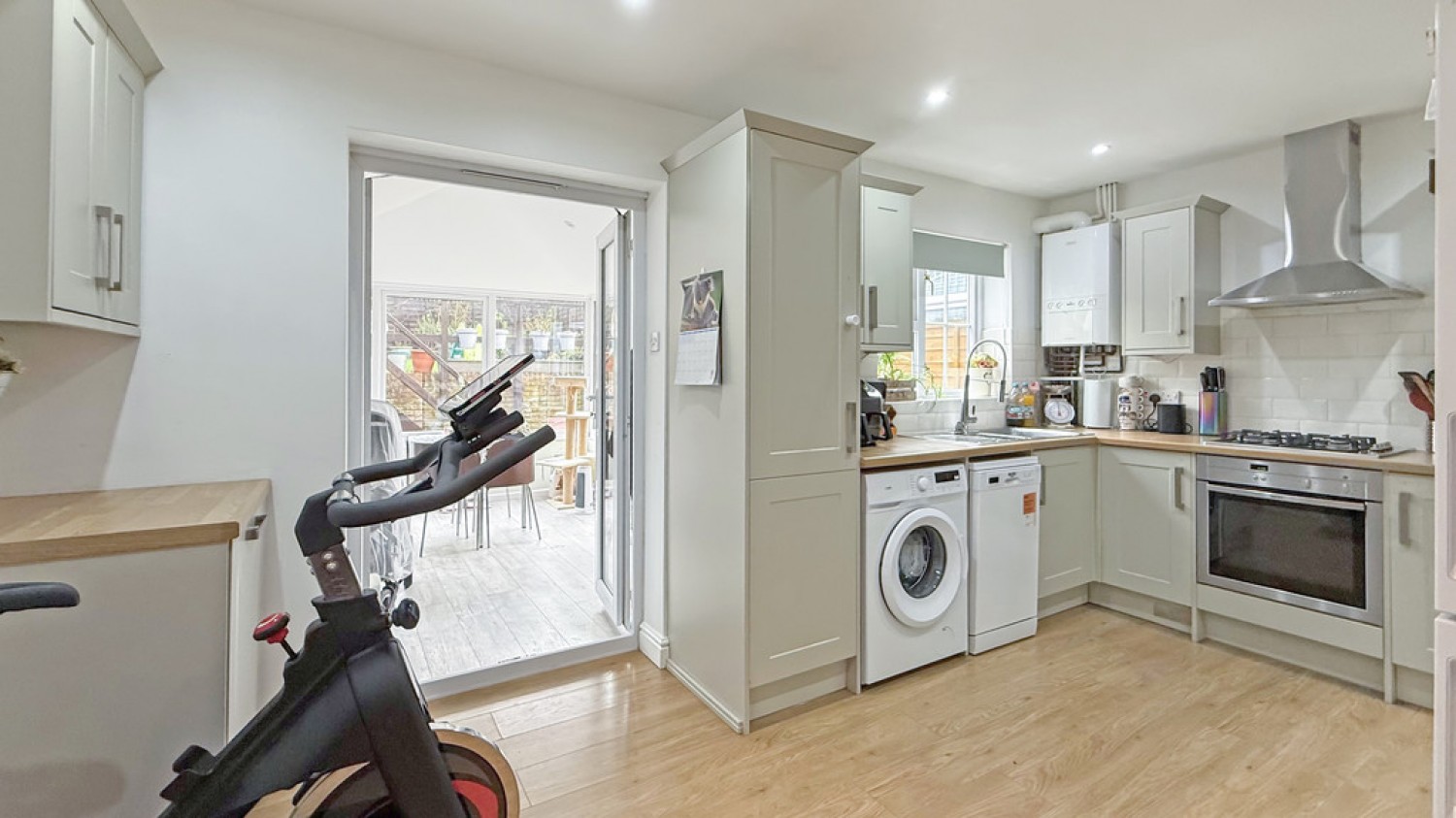 3 bedroom House in Chalford, Westbury