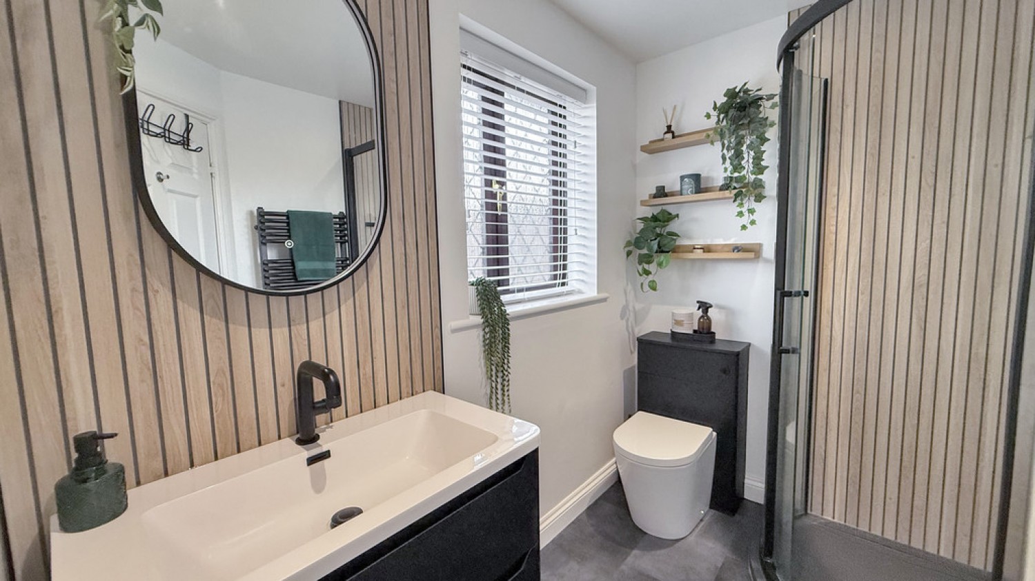 6 bedroom House for Sale Southcroft, Chapmanslade