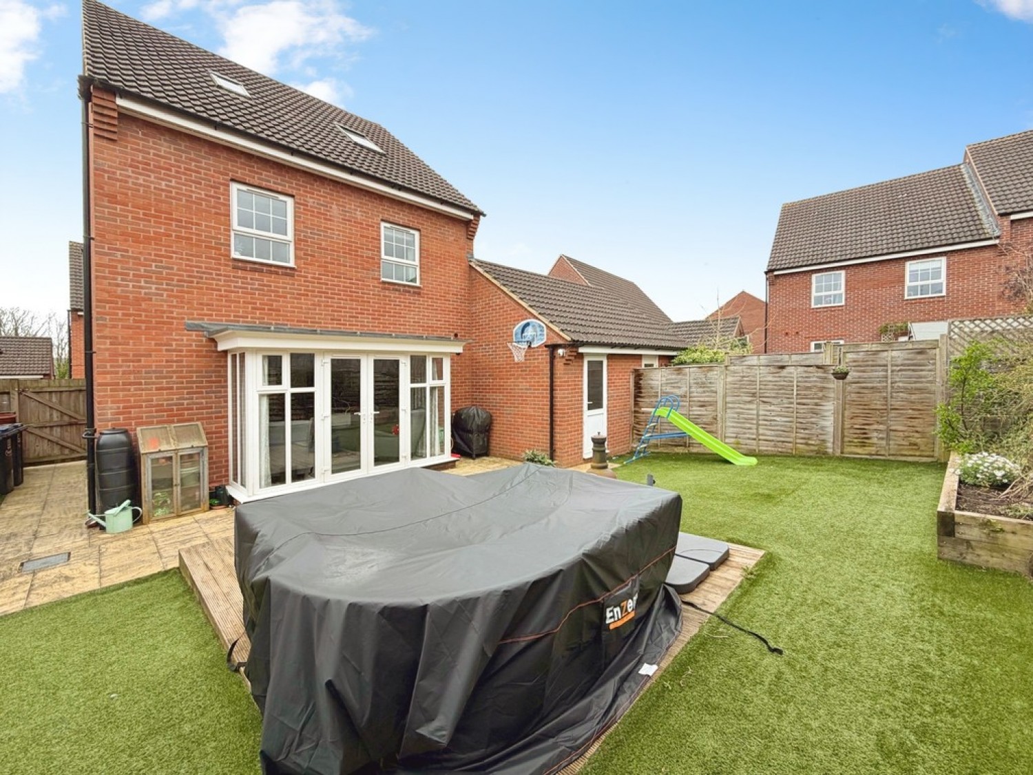 4 bedroom House for Sale Turntable Place, Westbury