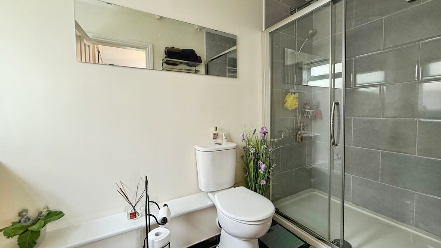 2 bedroom Bungalow in Beckford Close, Warminster